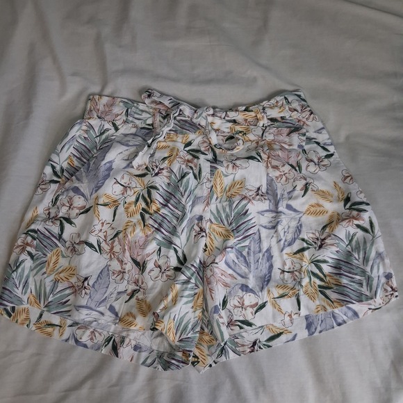 C&C California Pants - C&C California Tropical‎ Floral Linen Blend Shorts High Waist Tie Belt White 10